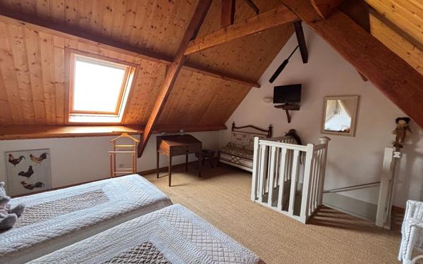 Maison à vendre    8 pièces • 250 m2 Rang-du-Fliers