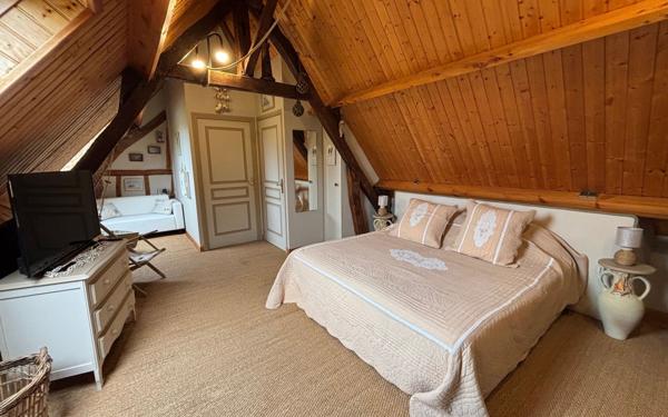 Maison à vendre    8 pièces • 250 m2 Rang-du-Fliers