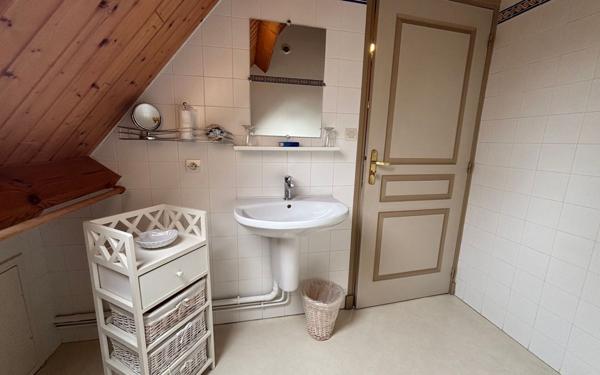 Maison à vendre    8 pièces • 250 m2 Rang-du-Fliers