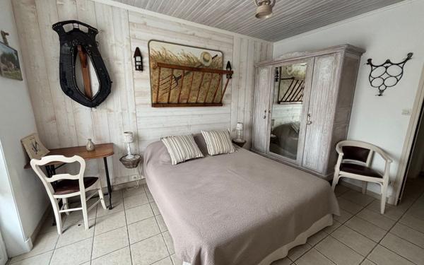 Maison à vendre    8 pièces • 250 m2 Rang-du-Fliers