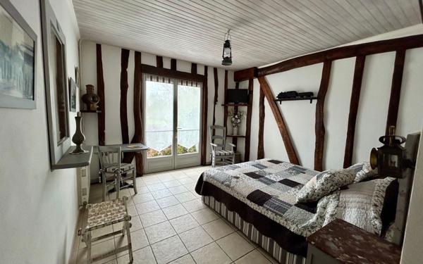 Maison à vendre    8 pièces • 250 m2 Rang-du-Fliers