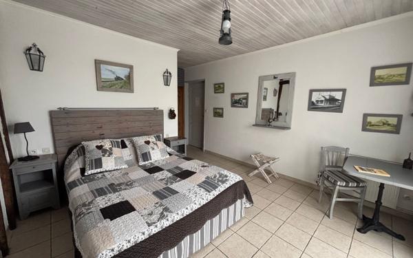 Maison à vendre    8 pièces • 250 m2 Rang-du-Fliers