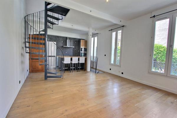 Maison Asnières Sur Seine 4 pièce(s) de 90m² avec cour.