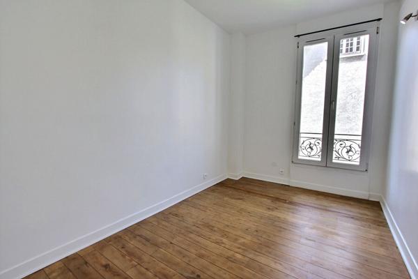 Maison Asnières Sur Seine 4 pièce(s) de 90m² avec cour.