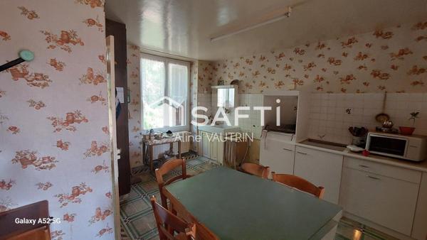 Grande maison à rénover + nombreuses dépendances sur 7720 m² – Proche Bligny-sur-Ouche