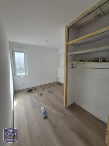 Appartement à louer 4 pièces 98m² Grenay (62160)