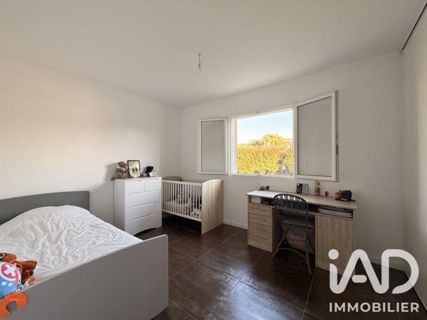 Maison à vendre 5 pièces 128 m² Cuges-les-Pins