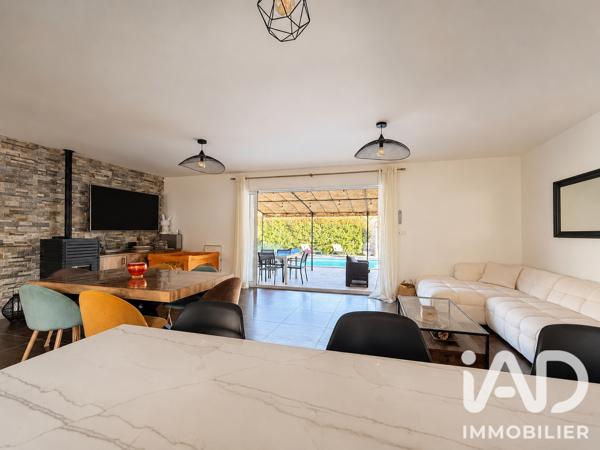 Maison à vendre 5 pièces 128 m² Cuges-les-Pins