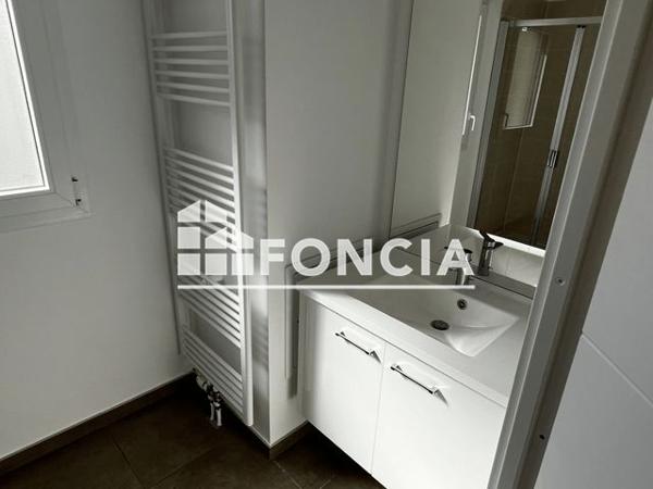 Location Appartement 3 pièces 62.66 m² - RESIDENCE EPURE - 221 RUE DU MARECHAL FOCH PORTE 407 Loos 59120