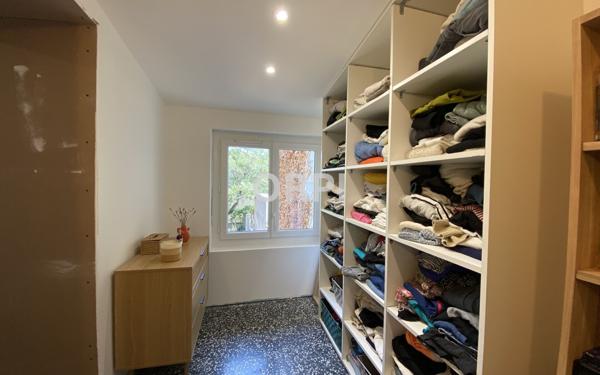 Maison à vendre    3 pièces •  Carpentras