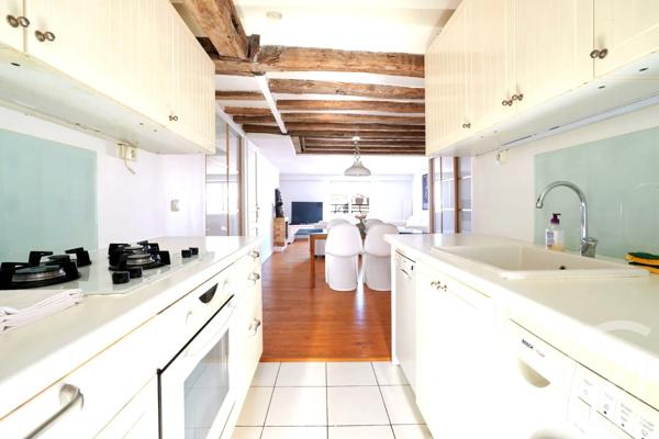 Appartement Duplex à vendre  2 pièces - 65,43 m 2   PARIS  - 75003