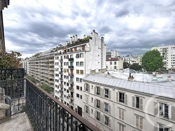Appartement Duplex à vendre  2 pièces - 65,43 m 2   PARIS  - 75003
