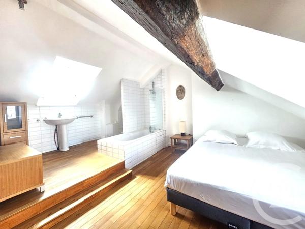 Appartement Duplex à vendre  2 pièces - 65,43 m 2   PARIS  - 75003