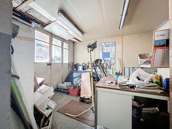 Maison spacieuse à vendre à Valenton - 6 pièces, 3 chambres, jardin!