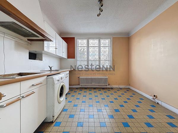 Maison spacieuse à vendre à Valenton - 6 pièces, 3 chambres, jardin!