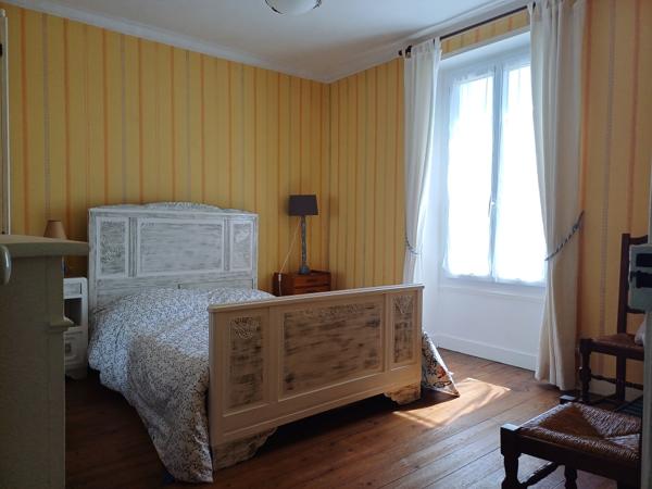 Maison spacieuse et lumineuse sur Vernantes à venir découvrir sans tarder !