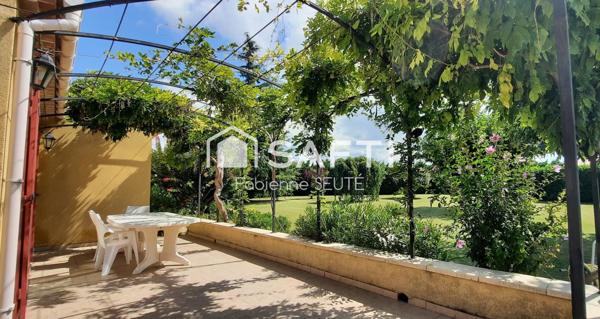 année 2003, 4 pièces, 91 m2 - terrain 2974 m2, piscine