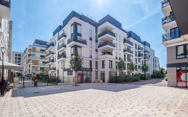 Appartement à vendre    4 pièces • 78,04 m2 Joinville-le-Pont