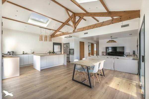 Maison à vendre |                                       Marcheprime |                                        7 pièces  |  171 m²