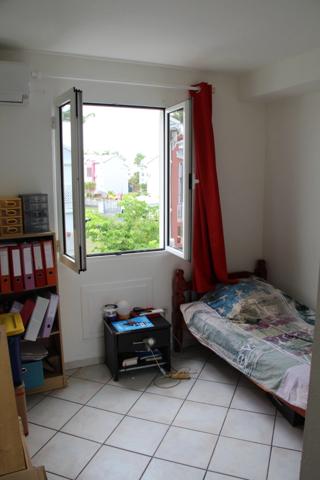 Superbe Duplex T4 de 105 m² – Vues Mer, Forêt et Parc – Baie-Mahault