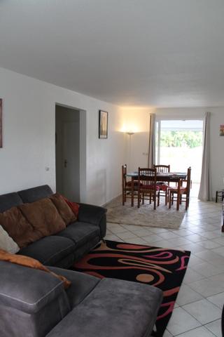 Superbe Duplex T4 de 105 m² – Vues Mer, Forêt et Parc – Baie-Mahault