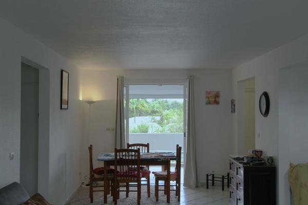 Superbe Duplex T4 de 105 m² – Vues Mer, Forêt et Parc – Baie-Mahault