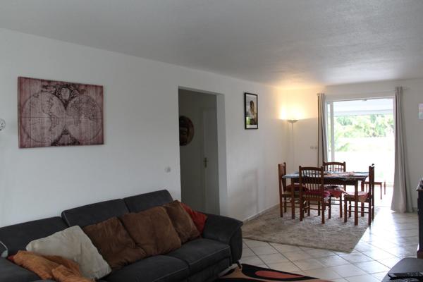 Superbe Duplex T4 de 105 m² – Vues Mer, Forêt et Parc – Baie-Mahault