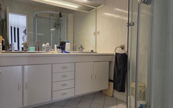 Maison à vendre    5 pièces •  Rochefort