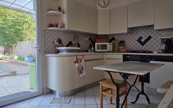 Maison à vendre    5 pièces •  Rochefort