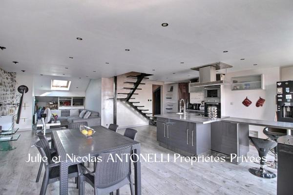 FIRMINY 42700 Appartement  4 pièces 90 m2 (123m² au sol) 2 balcons et TERRASSE TROPEZIENNE