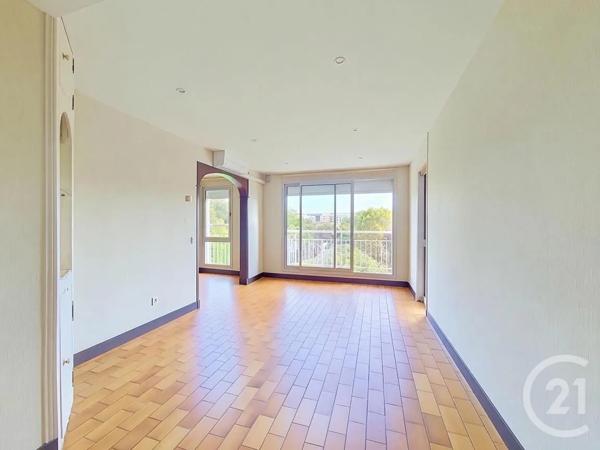 Appartement F4 à vendre  4 pièces - 60,63 m 2   FRESNES  - 94
