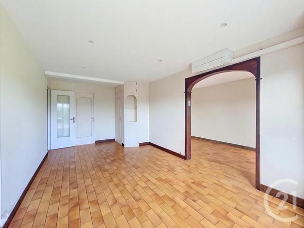 Appartement F4 à vendre  4 pièces - 60,63 m 2   FRESNES  - 94