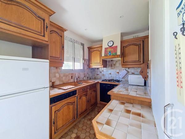 Appartement F4 à vendre  4 pièces - 60,63 m 2   FRESNES  - 94