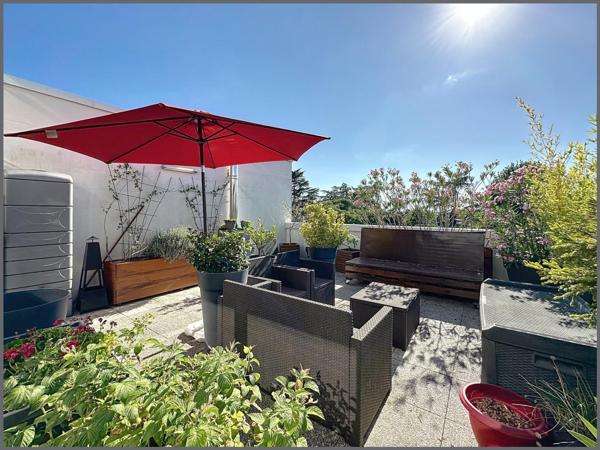 Grand T5 de 104m2 avec terrasse au dernier étage !