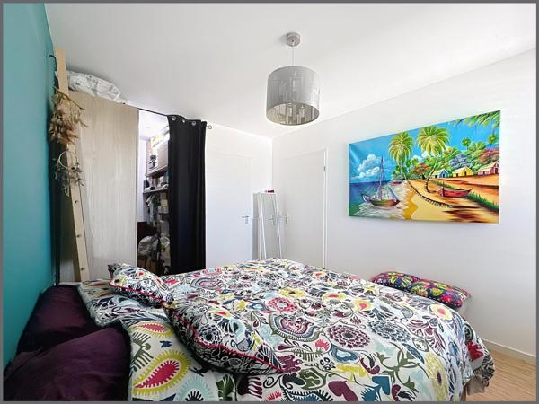 Grand T5 de 104m2 avec terrasse au dernier étage !