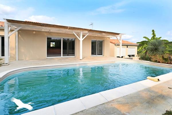 Maison à vendre |  Bourg-Charente |  5 pièces | 147 m²