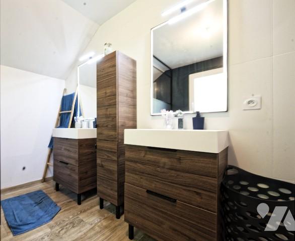 Maison de 2022 : 4 chambres 102m² + garage 40m², terrain 712m², DPE A - Vieugy Seynod (74600) ANNECY