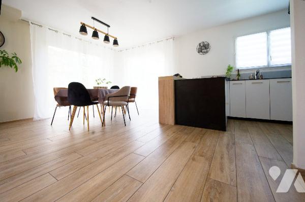 Maison de 2022 : 4 chambres 102m² + garage 40m², terrain 712m², DPE A - Vieugy Seynod (74600) ANNECY