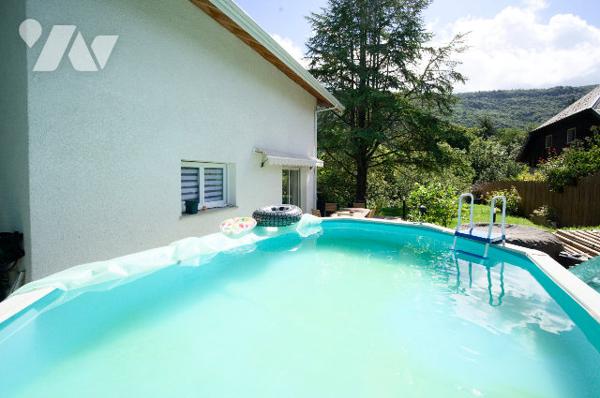 Maison de 2022 : 4 chambres 102m² + garage 40m², terrain 712m², DPE A - Vieugy Seynod (74600) ANNECY