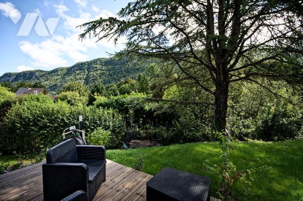 Maison de 2022 : 4 chambres 102m² + garage 40m², terrain 712m², DPE A - Vieugy Seynod (74600) ANNECY