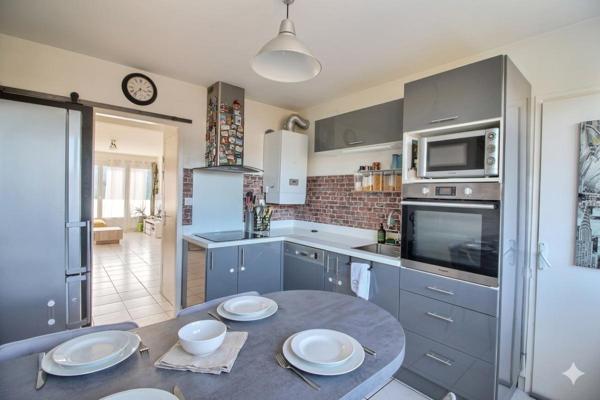 VILLARS 42390 Appartement  79m² 3 chambres