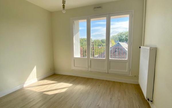 Appartement à louer    1 pièce •  Tours