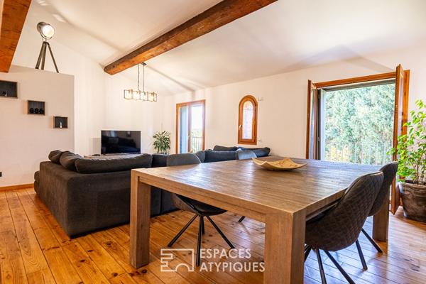 Ancien chai rénové avec extension contemporaine et piscine