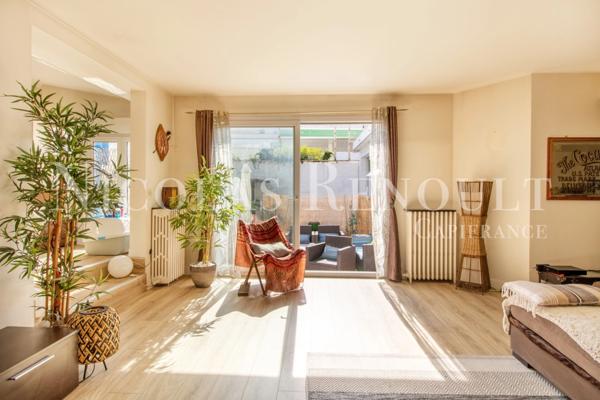 Loft avec terrasse, proche du centre-ville