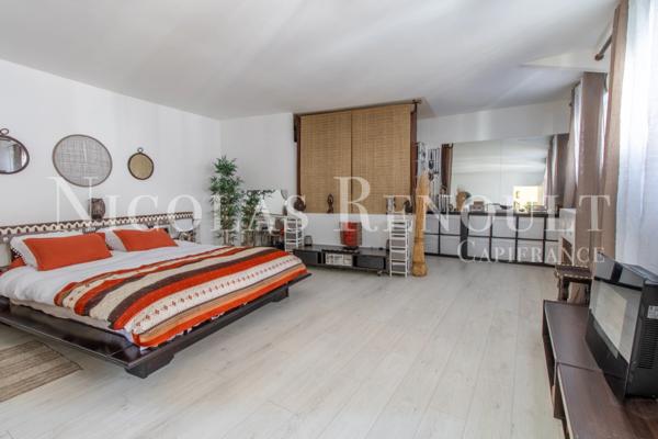 Loft avec terrasse, proche du centre-ville