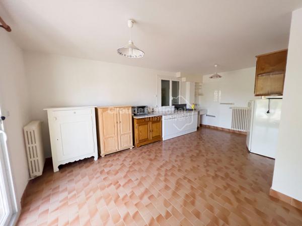 Lorgues (83510) Villa Lorgues 6 pièce(s) 131 m2, studio, piscine, garage.