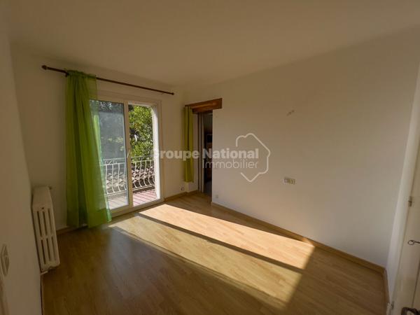 Lorgues (83510) Villa Lorgues 6 pièce(s) 131 m2, studio, piscine, garage.