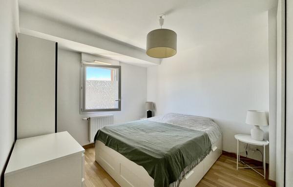 T4 récent en dernier étage avec terrasse et garage