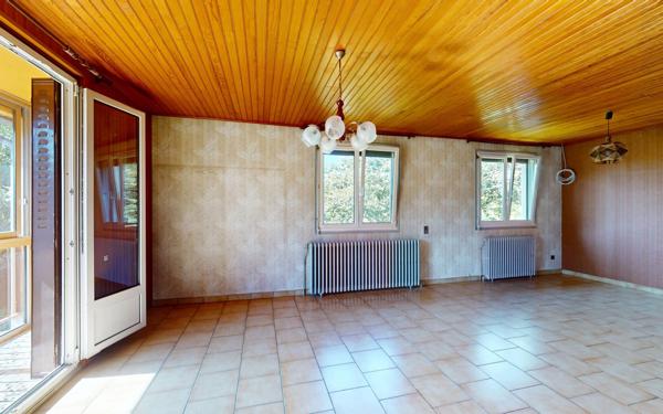 Maison à vendre    6 pièces •  Évette-Salbert