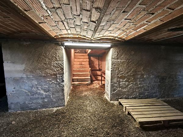 Nevers -Maison de caractère - 5 chambres -160 m² habitables -jardin sans vis-à-vis Double garage